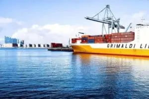How to Stack Shipping Containers | Container Addict